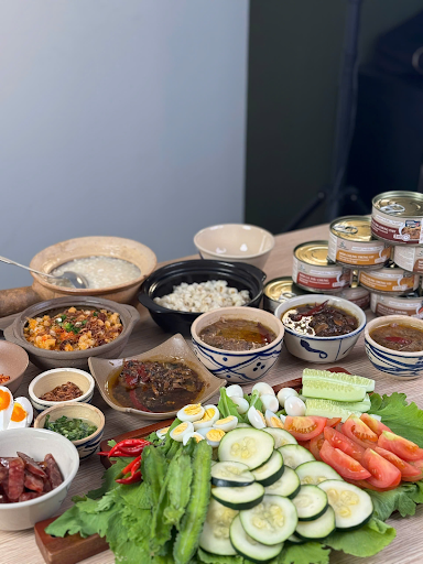 Những món ăn kèm cùng Mắm Chưng siêu hợp